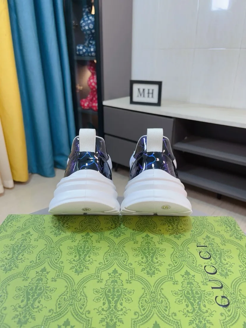 Men's shoes 💰440🌹🌹GUCCI [Gucci] New high-end brand of men's shoes, the latest fashionable casual men's shoes, trendy and versatile style, relaxed and sporty style, uppers imported from Italy, first-layer cowhide, genuine leather lining and ultra-fine workmanship. Original personalized fashionable rubber wear-resistant outsole, light and comfortable on the foot, size 38-44
